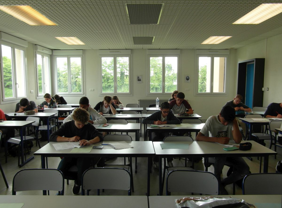 Examen du Brevet d’Initiation Aéronautique dans plusieurs Lycées de Chalon
